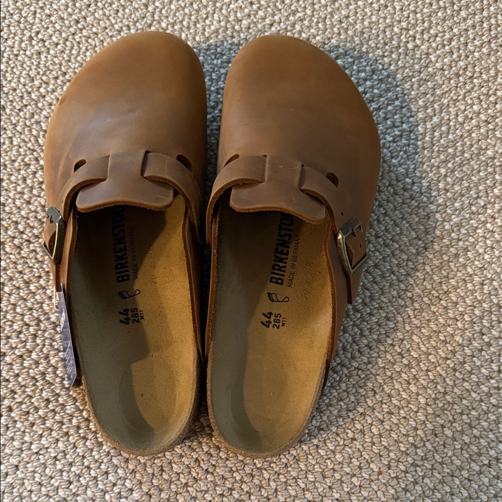 NWT Birkenstock Brown Leather Slip-Ons